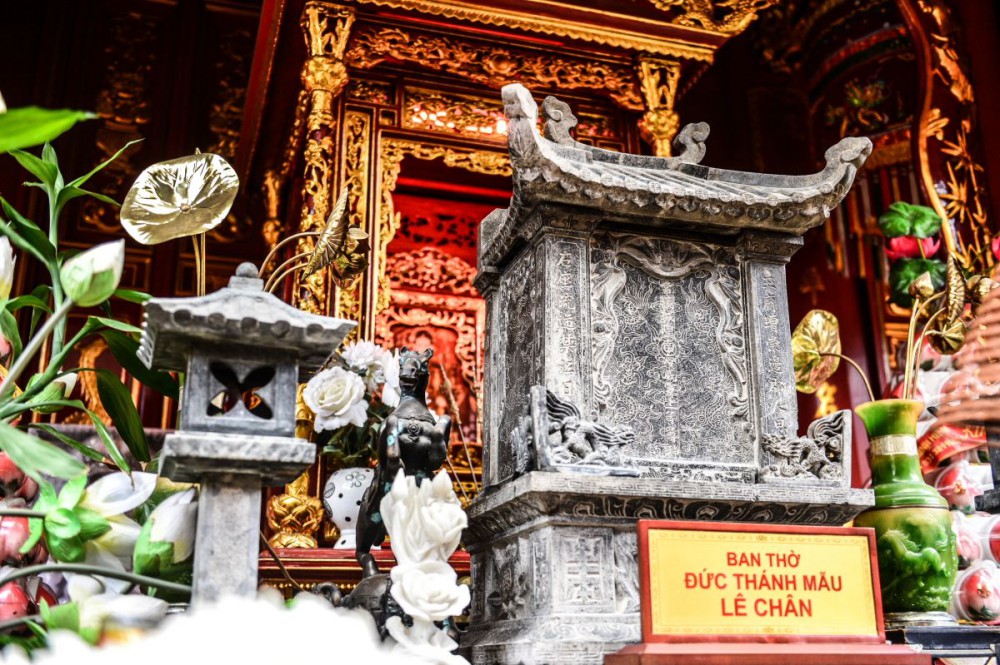 Di tích đền Nghè